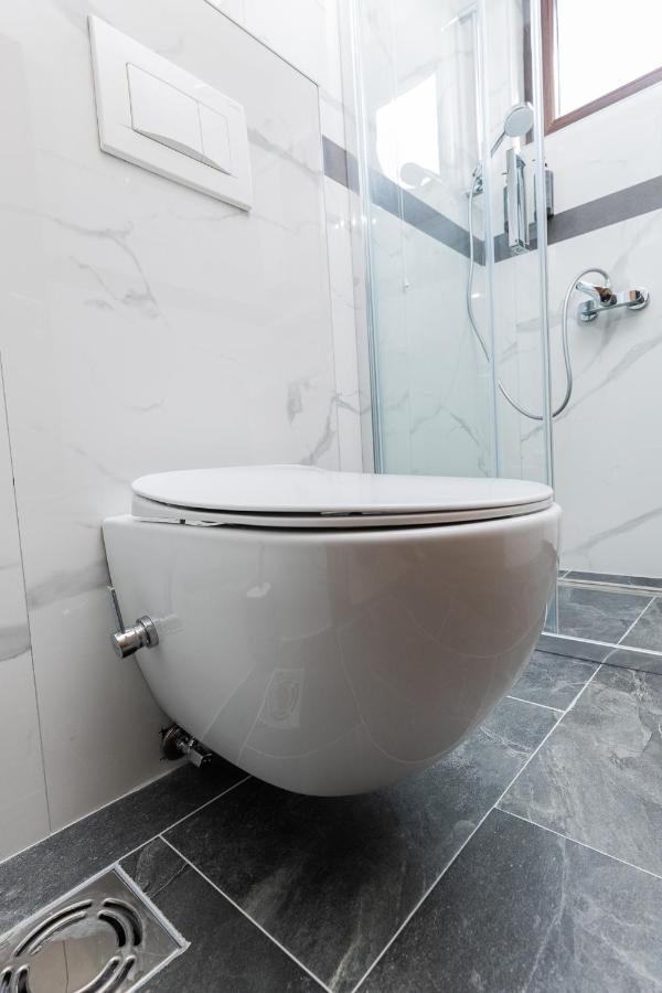 Garni Hotel Imperium 수보티차 외부 사진