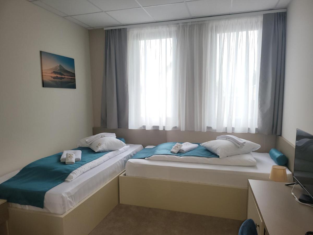 Garni Hotel Imperium 수보티차 외부 사진