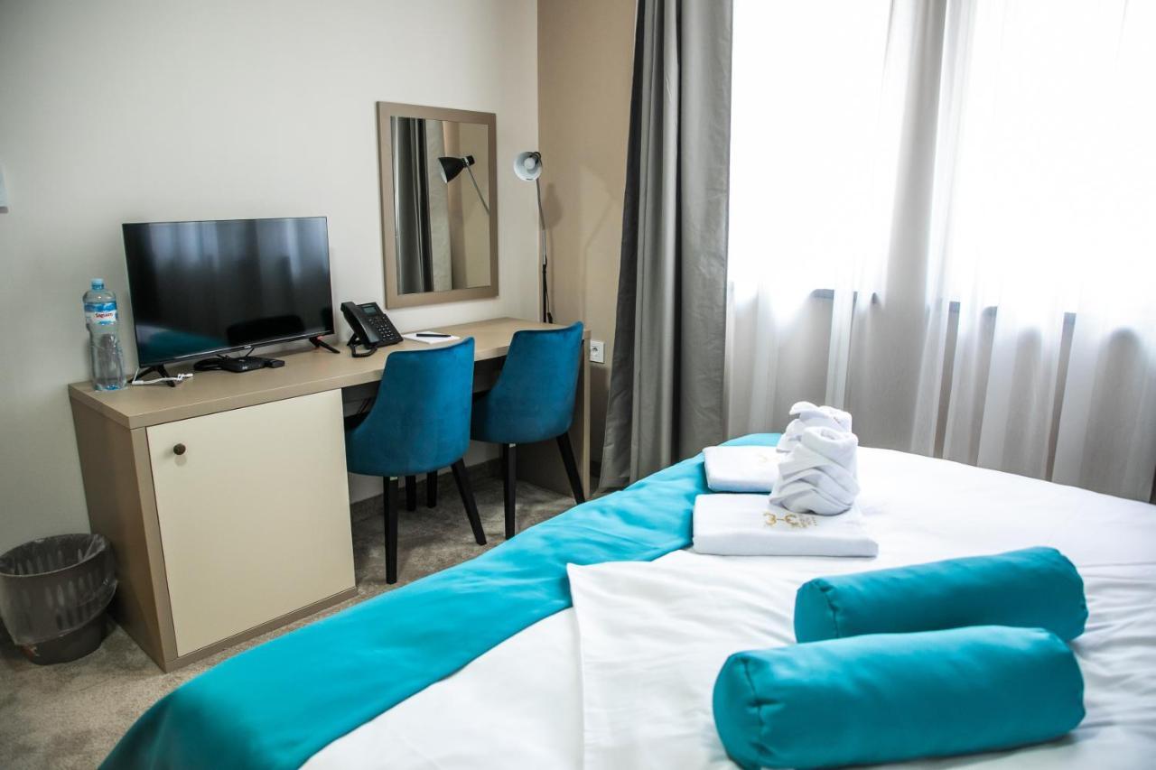 Garni Hotel Imperium 수보티차 외부 사진