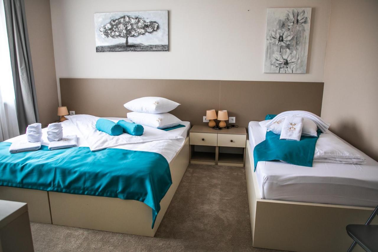 Garni Hotel Imperium 수보티차 외부 사진